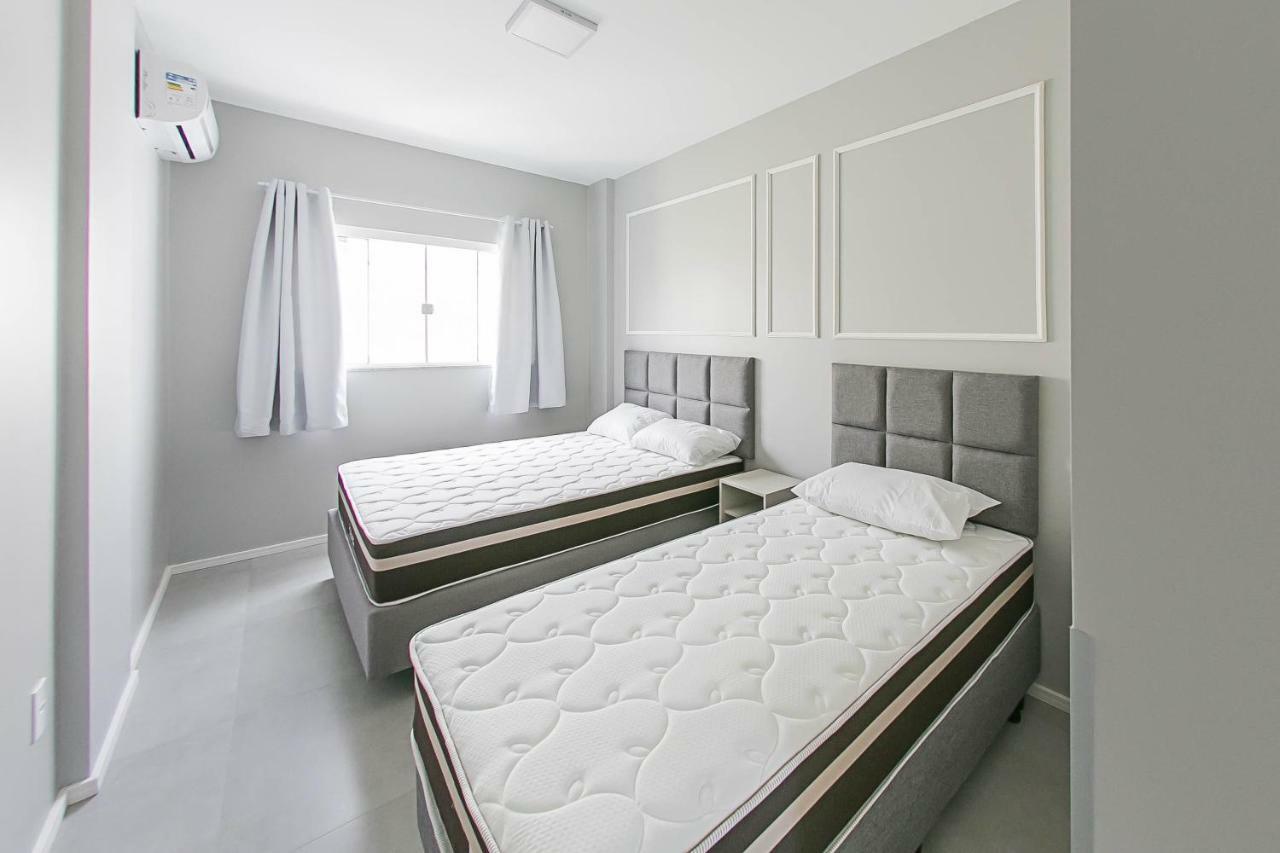 Ferienwohnung Edificio Algarve Balneário Camboriú Exterior foto