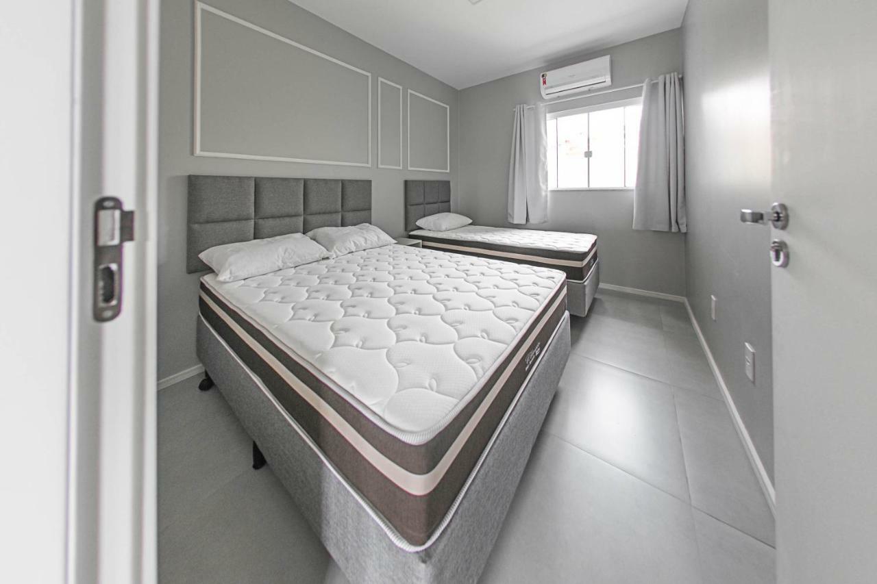 Ferienwohnung Edificio Algarve Balneário Camboriú Exterior foto